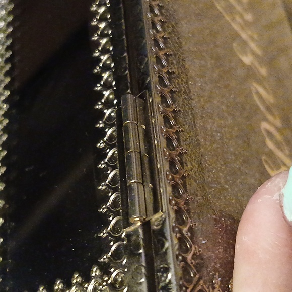 Kensie Home Mirrored Glass Jewelry Box with Glittery Sassy Top SPARKLE - Picture 10 of 11